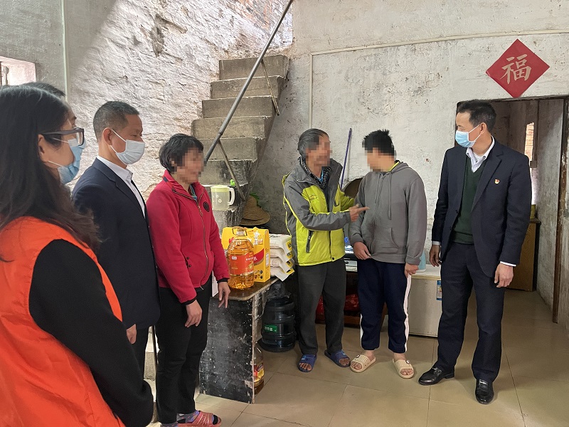 （已打马赛克）照片3：暖心惠童走访.jpg
